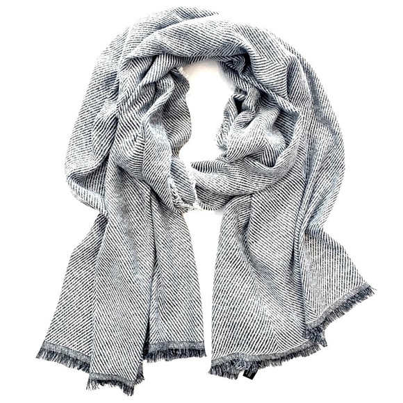 INC International Concepts Two-Tone Shine Scarf Wrap, Black/White One Size - Picture 2 of 6